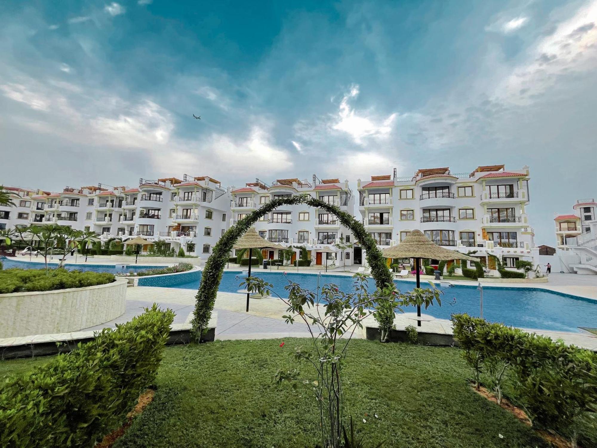 Sharm Hills Aqua Park Resort Exterior photo